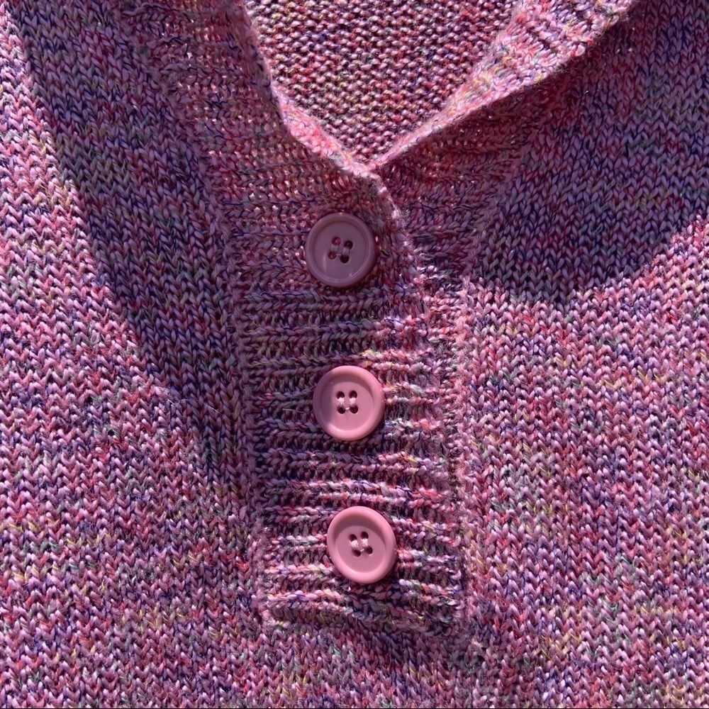 𝅺Carolyn Taylor 3 Button Pink Multicolor Sweater - Picture 3 of 5